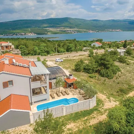 Lovely In With House Sea View *