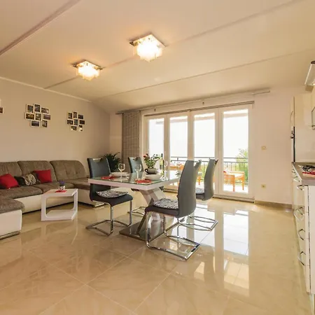 Holiday home Lovely In With House Sea View *