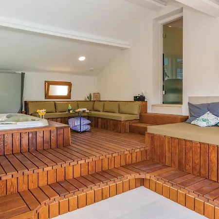 Lovely In With House Sea View Holiday home Pridraga